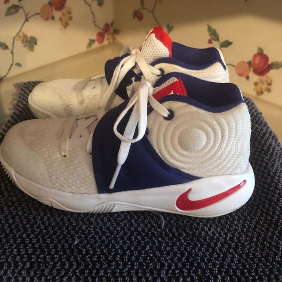 kyrie irving usa shoes